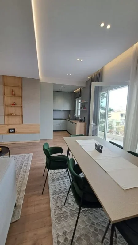Tirane, jepet me qera apartament 3+1+Ballkon Kati 1, 140 m² 1.500 € (Kopshti Botanik)