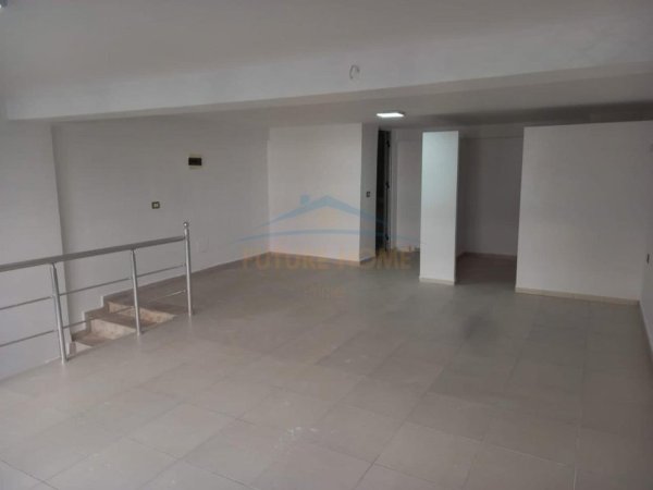 Tirane, shitet ambjent biznesi Kati 0, 50 m² 150.000 € (Yzberisht)