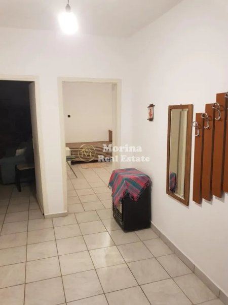 Tirane, jepet me qera apartament 1+1 Kati 1, 60 m² 350 € (Rruga 5 Maji)
