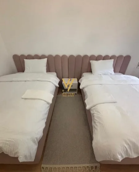 Tirane, jepet me qera apartament 2+1 Kati 3, 80 m² 800 € (TREGU ELEKTRIK)