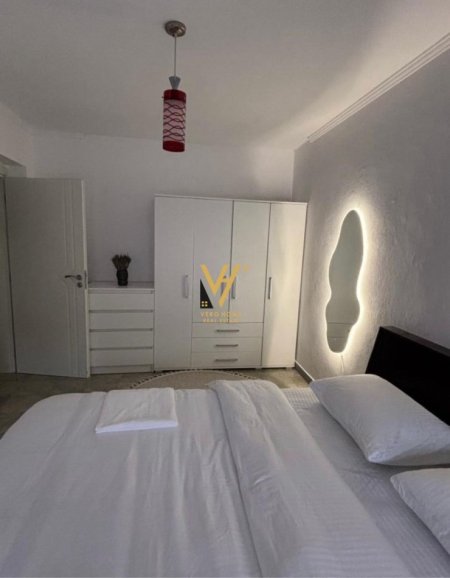 Tirane, jepet me qera apartament 2+1 Kati 3, 80 m² 800 € (TREGU ELEKTRIK)