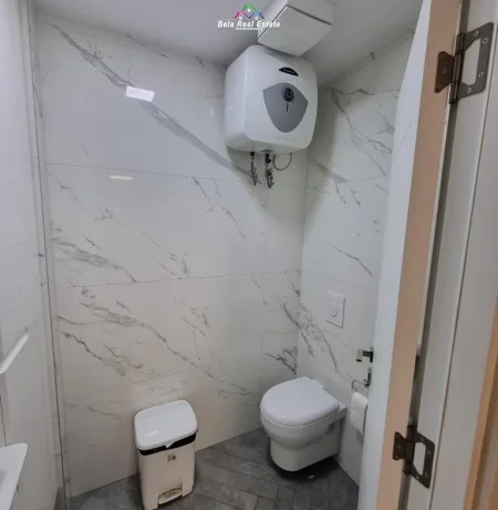 Tirane, jepet me qera zyre Kati 2, 500 € (pazari i ri)