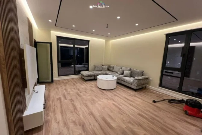 Tirane, jepet me qera apartament 3+1+Ballkon Kati 7, 140 m² 1.200 € (Rruga Xhanfize Keko)