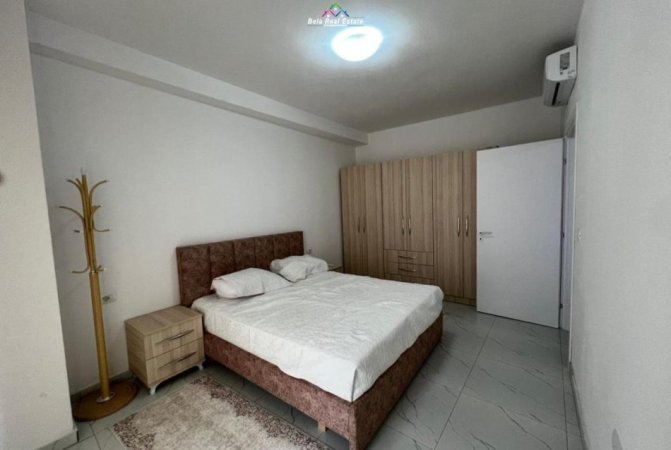 Tirane, jepet me qera apartament 1+1+Ballkon Kati 2, 67 m² 550 € (Rruga Hysni Gerbolli)