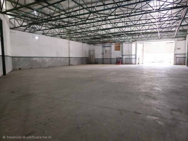 Tirane, jepet me qera magazine Kati 0, 728 m² 3.500 € (Autostrada Tirane Durres)