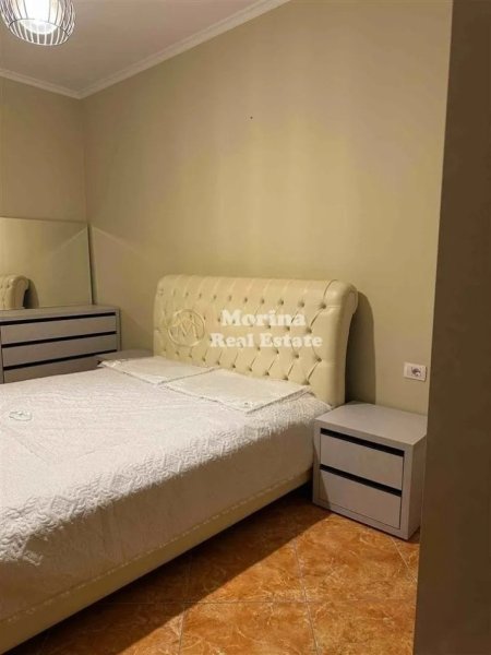 Tirane, jepet me qera apartament 2+1 Kati 3, 90 m² 800 € (Bulevardi i Ri)