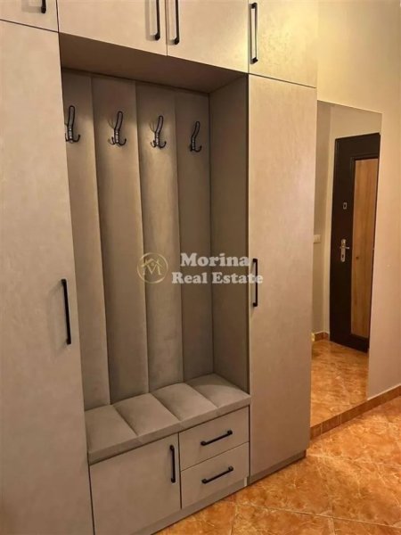 Tirane, jepet me qera apartament 2+1 Kati 3, 90 m² 800 € (Bulevardi i Ri)