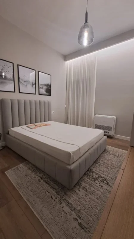 Tirane, jepet me qera apartament 3+1 , 140 m² 1.500 € (Kopshti Botanik)