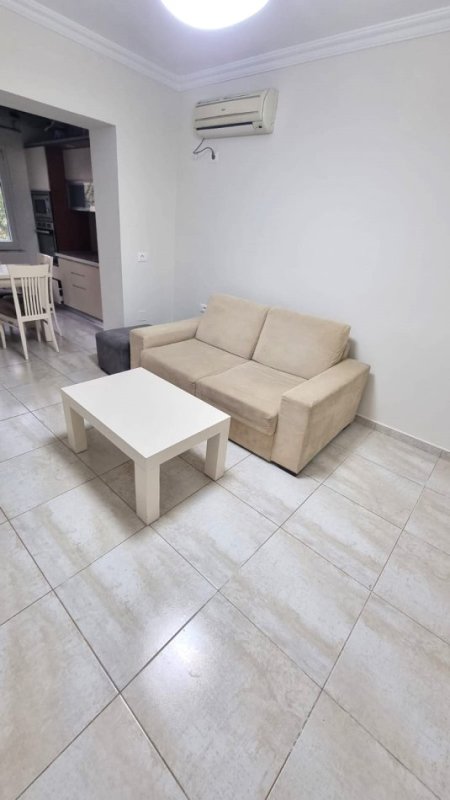 Jepet me Qira Apartament 2+1 Pas Ambasadës Amerikane, Rruga e Elbasanit,   90 m² 650 €URO