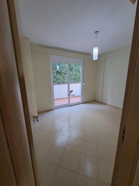 Tirane, shitet apartament duplex Dublex Kati 2, 160 m² 280.000 € (KODRA E DIELLIT)