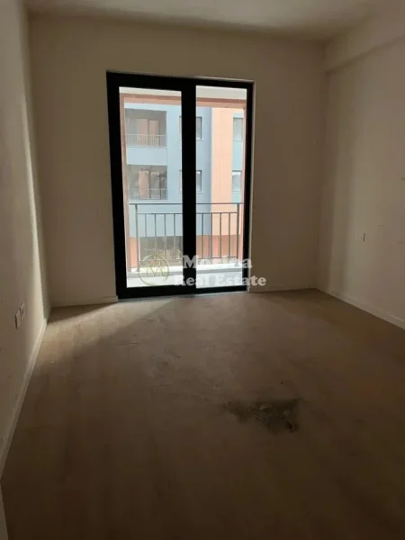 Tirane, jepet me qera apartament 1+1 Kati 1, 70 m² 400 € (Kompleksi Urban Gate)