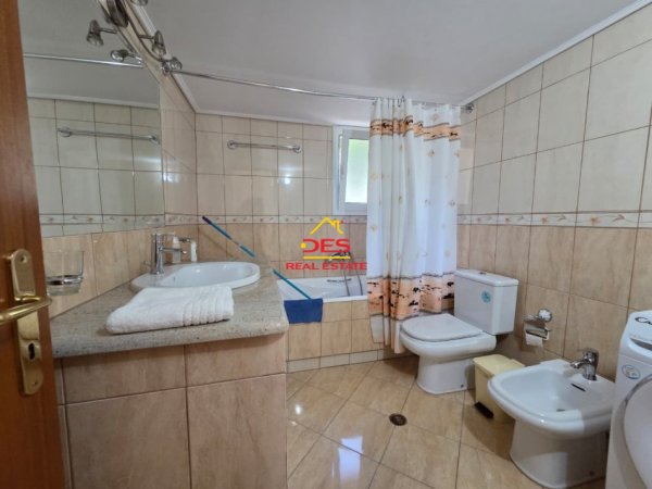 Vlore, jepet me qera Vile 3+1+Ballkon Kati 2, 140 m² 500 € (Kuzum Baba)