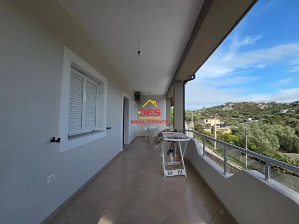 Vlore, jepet me qera Vile 3+1+Ballkon Kati 2, 140 m² 500 € (Kuzum Baba)