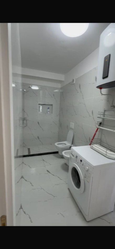 Tirane, jepet me qera apartament 1+1+Ballkon Kati 4, 70 m² 650 € (zogu i zi)