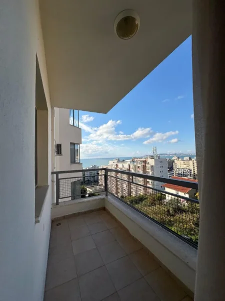 Durres, shitet apartament 2+1+Ballkon Kati 3, 89 m² 80.000 € 