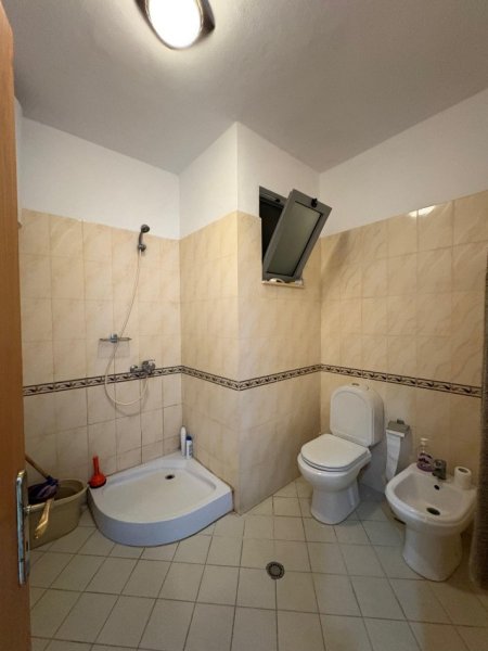 Durres, shitet apartament 2+1+Ballkon Kati 3, 89 m² 80.000 € 