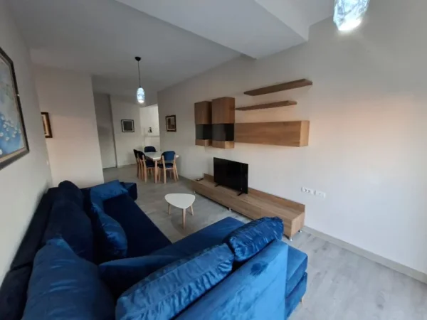 Tirane, jepet me qera apartament 1+1 Kati 3, 65 m² 600 € (Shkolla Niket Dardani)