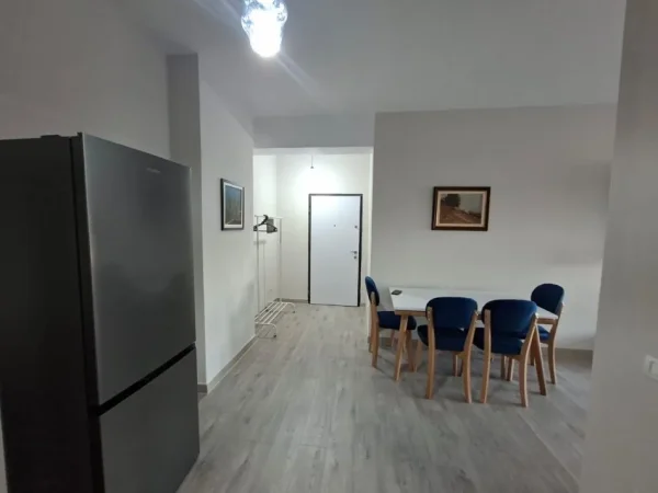 Tirane, jepet me qera apartament 1+1 Kati 3, 65 m² 600 € (Shkolla Niket Dardani)