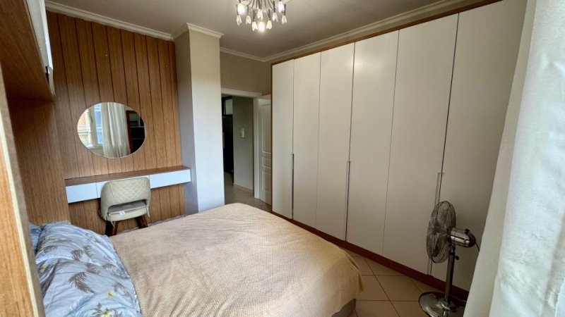 Tirane, jepet me qera apartament 2+1 Kati 2, 85 m² 700 € (Rruga Bill Klinton)