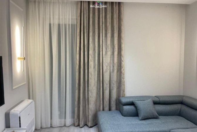 Tirane, jepet me qera apartament 2+1 Kati 1, 120 m² 600 € (Rruga Gryka e Kacanikut)