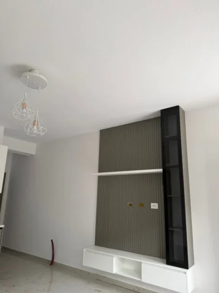 Durres, jepet me qera garsonier 1+1 Kati 1, 40 m² 280 € (Rruga Rinia Durrsake- Ish Keneta)