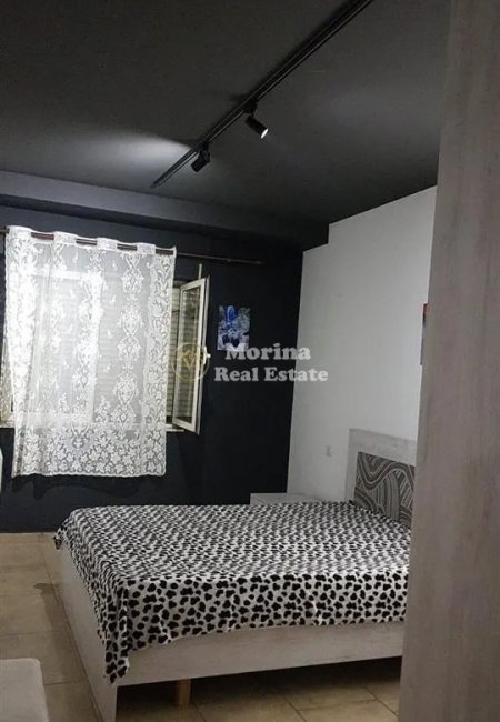 Tirane, jepet me qera apartament 2+1 Kati 2, 90 m² 650 € (Rruga Fortuzi)