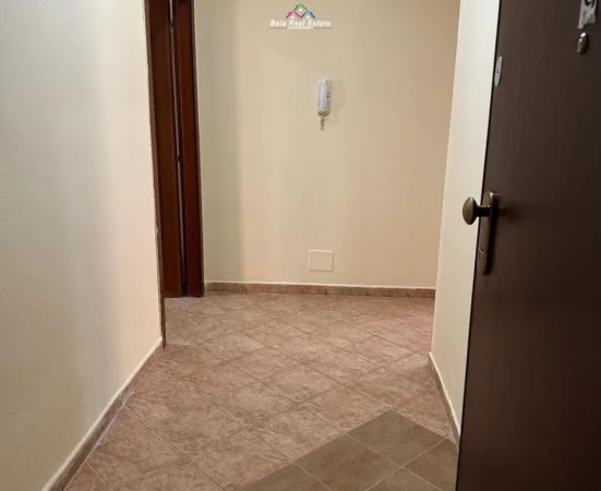 Shqiperi, jepet me qera zyre Kati 4, 118 m² 650 € (Rruga Medar Shtylla)