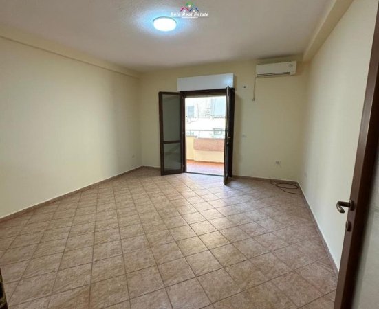 Shqiperi, jepet me qera zyre Kati 4, 118 m² 750 € (Rruga Medar Shtylla)