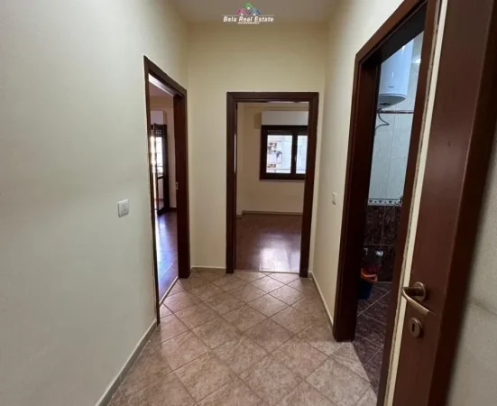 Shqiperi, jepet me qera zyre Kati 4, 118 m² 650 € (Rruga Medar Shtylla)