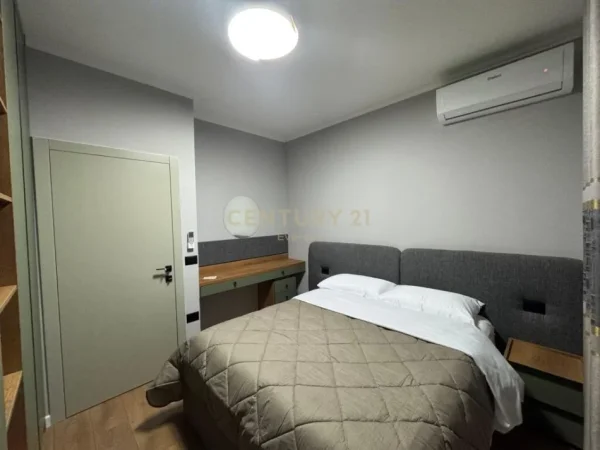Tirane, jepet me qera apartament 2+1 Kati 7, 90 m² 600 € (Fresku)
