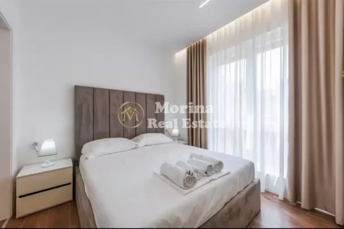 Tirane, jepet me qera apartament 1+1 Kati 2, 64 m² 700 € (Rruga Myslym Shyri)