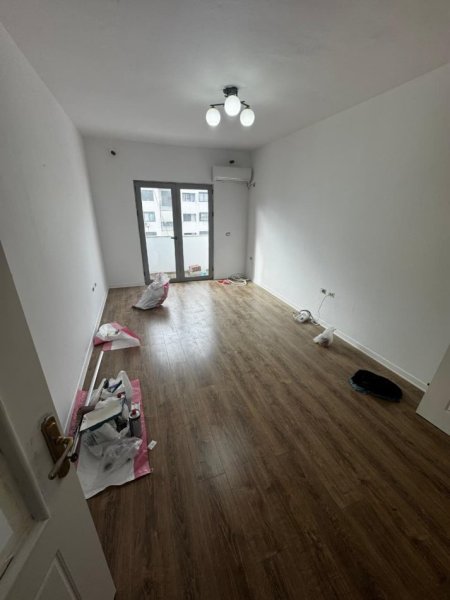 Tirane, jepet me qera apartament 1+1+Ballkon Kati 6, 75 m² 450 € (Perballe Santanna Loung)