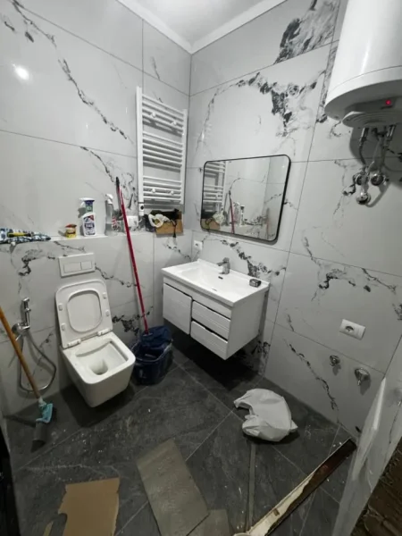 Tirane, jepet me qera apartament 1+1+Ballkon Kati 6, 75 m² 450 € (Perballe Santanna Loung)