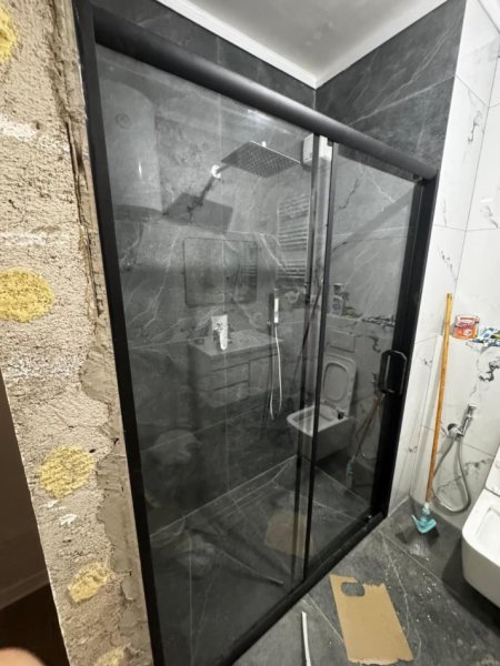 Tirane, jepet me qera apartament 1+1+Ballkon Kati 6, 75 m² 450 € (Perballe Santanna Loung)