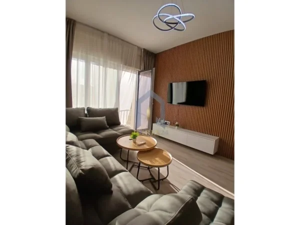 Tirane, jepet me qera apartament 2+1 Kati 4, 71 m² 1.000 € (Rruga “Don Bosko”)