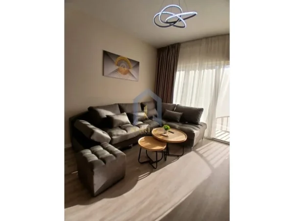 Tirane, jepet me qera apartament 2+1 Kati 4, 71 m² 1.000 € (Rruga “Don Bosko”)