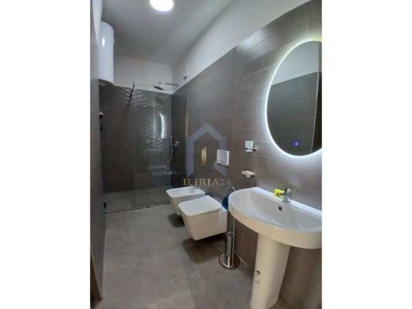 Tirane, jepet me qera apartament 2+1 Kati 4, 71 m² 1.000 € (Rruga “Don Bosko”)
