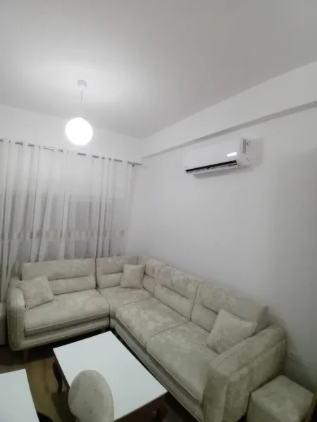 Tirane, jepet me qera apartament 1+1 Kati 7, 1 m² 450 €