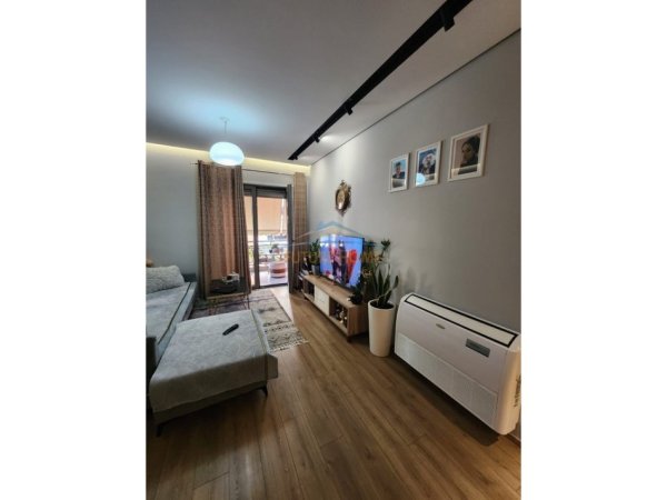Tirane, shitet apartament 1+1+Ballkon Kati 3, 76 m² 235.000 € (DELIJORGJI)