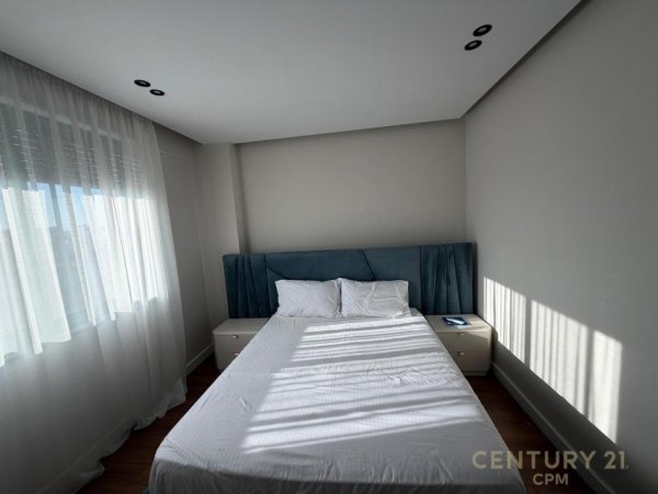 Tirane, jepet me qera apartament 2+1 Kati 8, 81 m² 1.200 € (Hoxha tahsim)