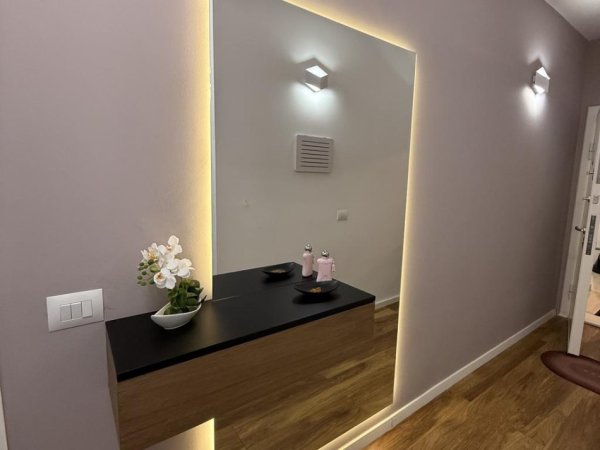 Tirane, shes apartament 1+1 Kati 2, 66 m² 230.000 € (Liqeni Tirane)