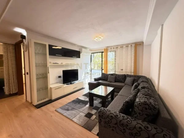 Tirane, shes apartament 2+1 Kati 4, 101 m² 285.000 € (Myslym shyri)