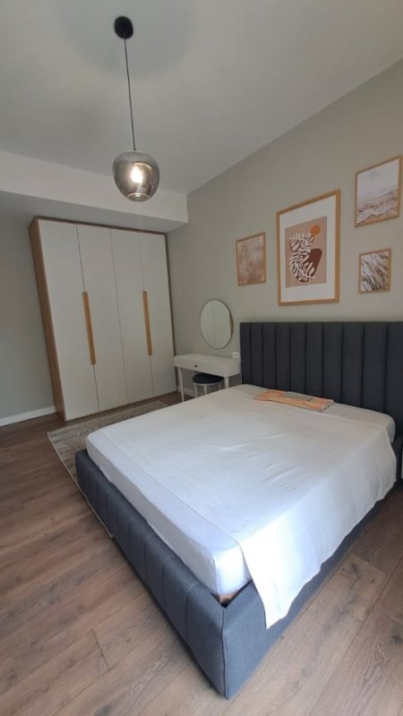 Tirane, jepet me qera apartament 3+1+Aneks+Ballkon Kati 1, 140 m² 1.500 € (Kopshti Botanik)