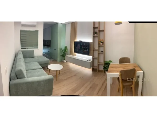 Tirane, shes apartament 1+1 Kati 4, 60 m² (Komuna e Parisit)