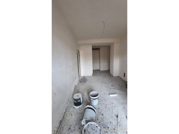 Tirane, shes 1+1 Kati 4, 82 m² 260.000 € (Rezidenca Scanderbeg)