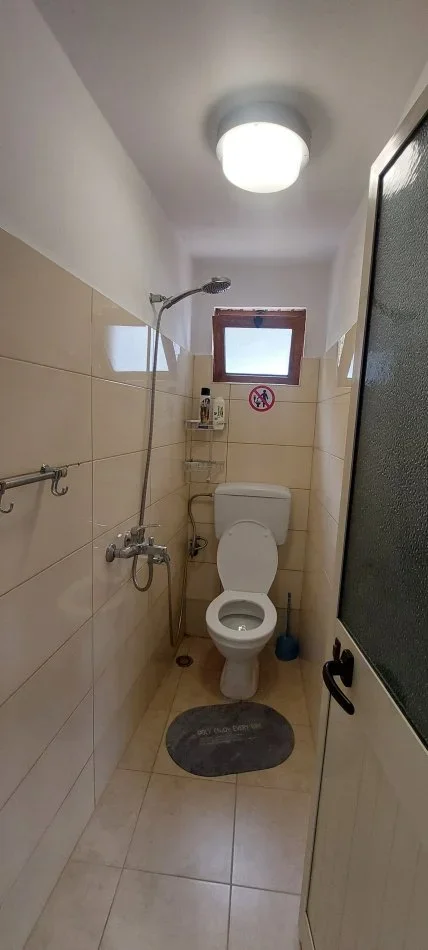 Tirane, jepet me qera garsonier Kati 0, 40 m² 300 € (Rruga Niko Avrami)