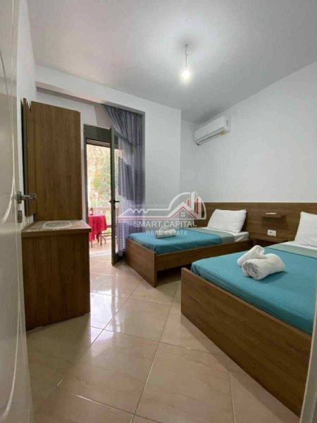 Vlore, jepet me qera shtepi 2+1+Ballkon Kati 2, 98 m² 250 €