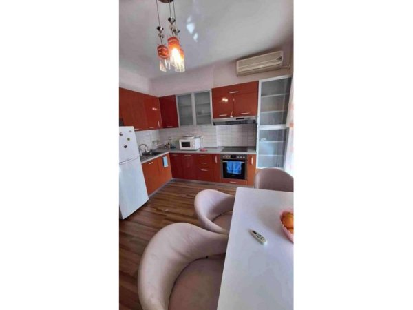 Tirane, jepet me qera apartament 2+1 Kati 5, 68 m² 185.001 € (Myslym Shyri)