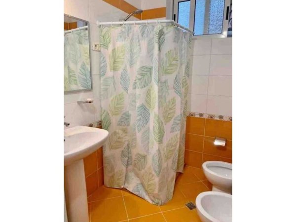 Tirane, jepet me qera apartament 2+1 Kati 5, 68 m² 185.001 € (Myslym Shyri)