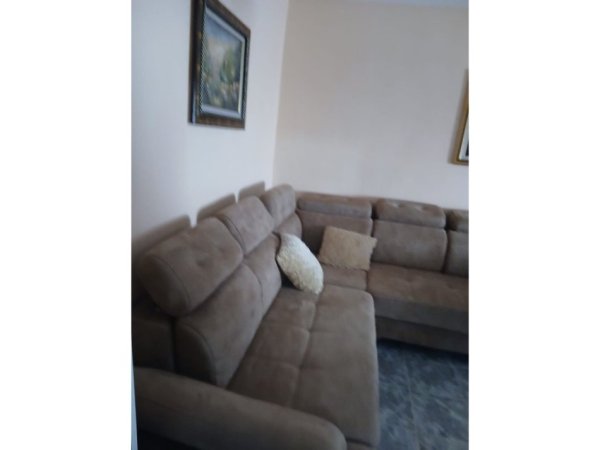 Tirane, jepet me qera apartament 2+1 Kati 4, 90 m² 600 € (Shkolla e Kuqe)